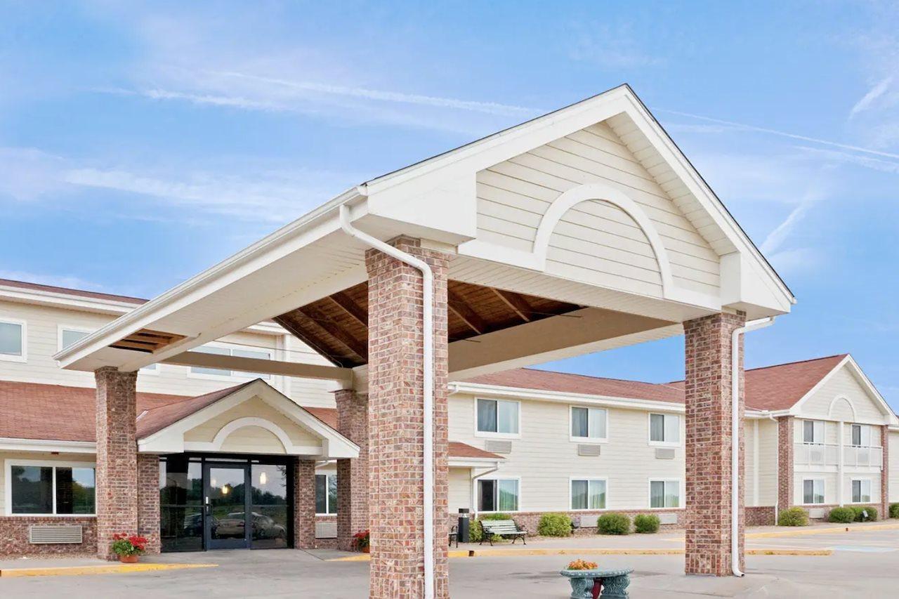 Americinn By Wyndham Oscoda Near Ausable River Exteriér fotografie