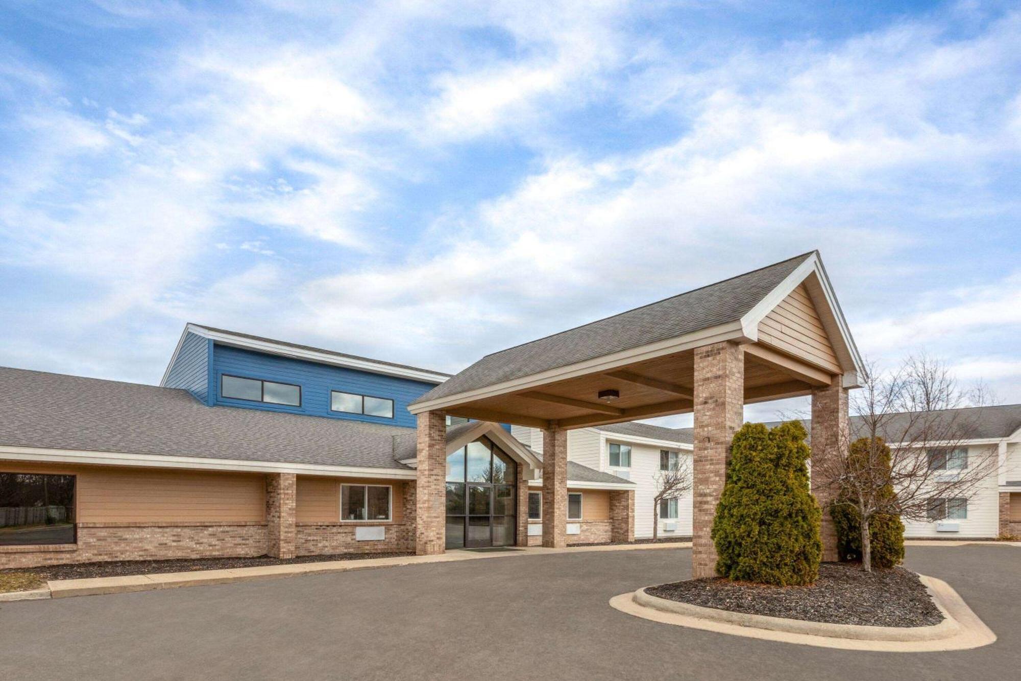 Americinn By Wyndham Oscoda Near Ausable River Exteriér fotografie
